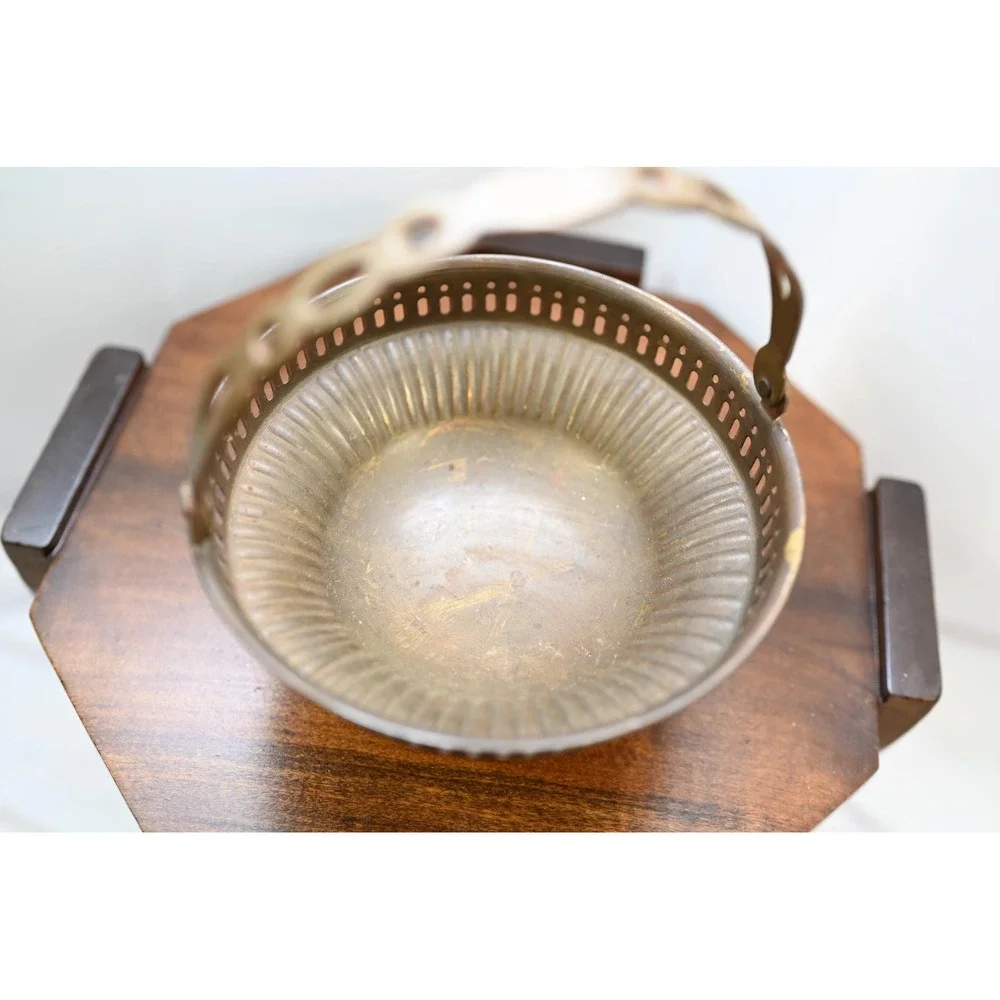 Vintage Brass Pedestal Basket Hollywood Regency Footed Bowl with Handle Gold 7in